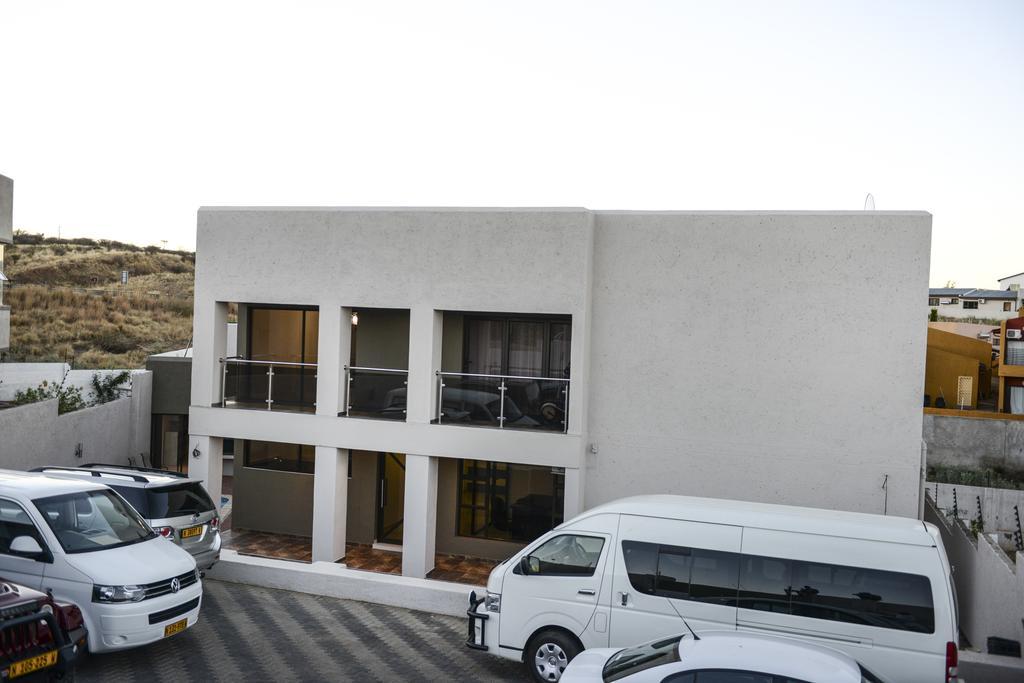 Discovery Guest House Windhoek Exterior photo
